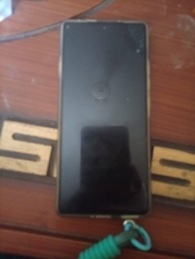 Tecno CAMON 40 1