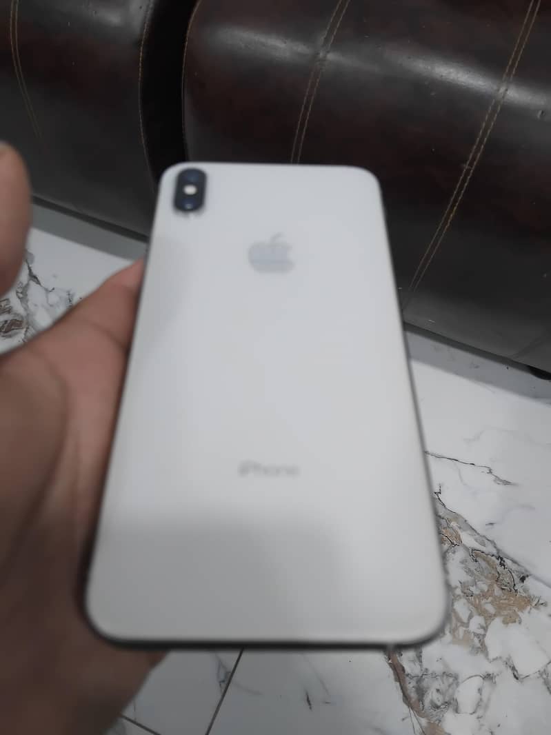 iPhone Xs Max 0