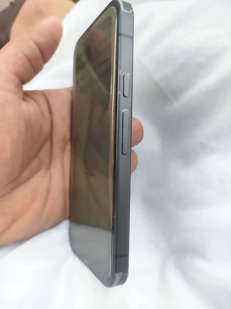Google pixel 9a 4