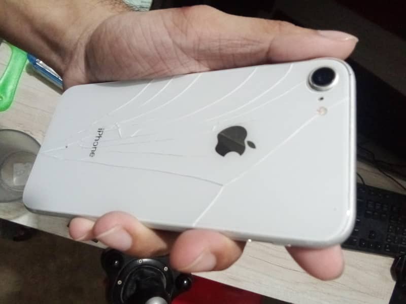 Apple iPhone 8 5