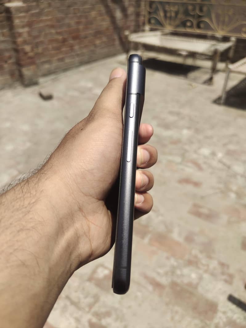 Google Pixel 8 7