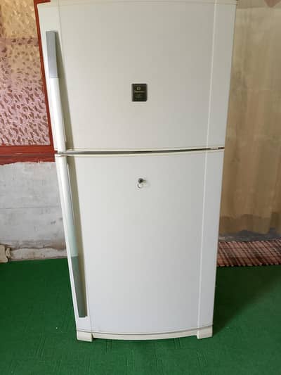 Dawlance Refrigerator (2 Door Wala) - Emergency Sale