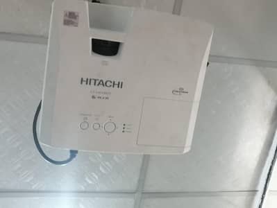 HITACHI PROJECTER WIRH MOUNT A ONE CONDITION FOR SALE
