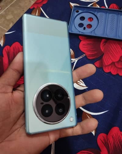 infinix zero 40 sale or xchnge 10.10 full box