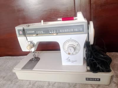 Singer Electric sewing Machine