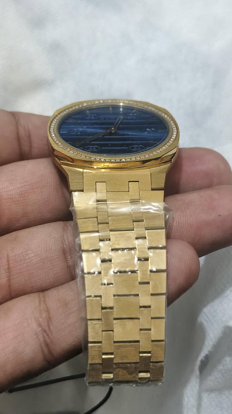 GUCCI 9