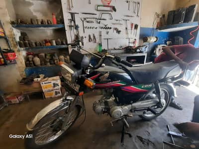 honda cd 70 17 model sale for urgent condition good contact03067963599