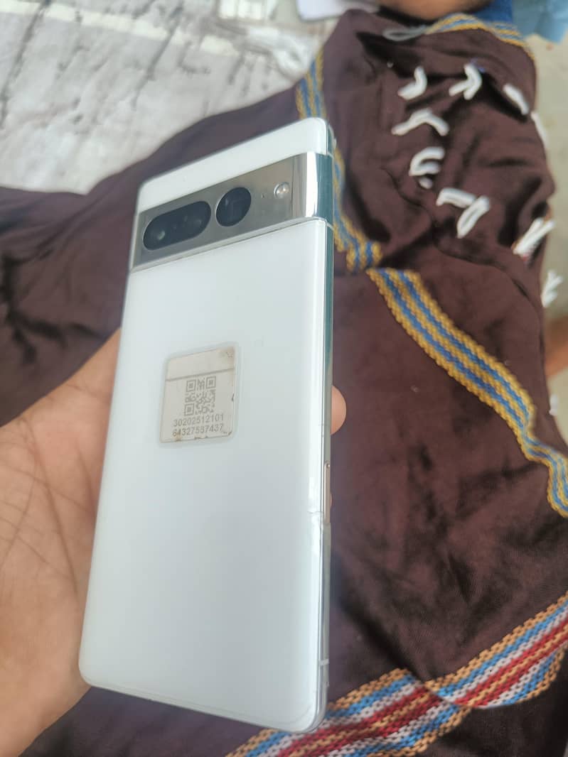 Google Pixel 7 Pro 4