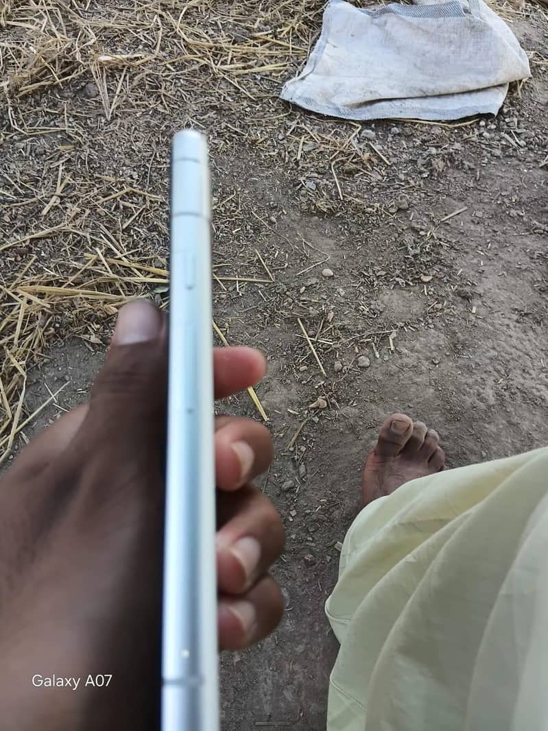pixel_7a 1