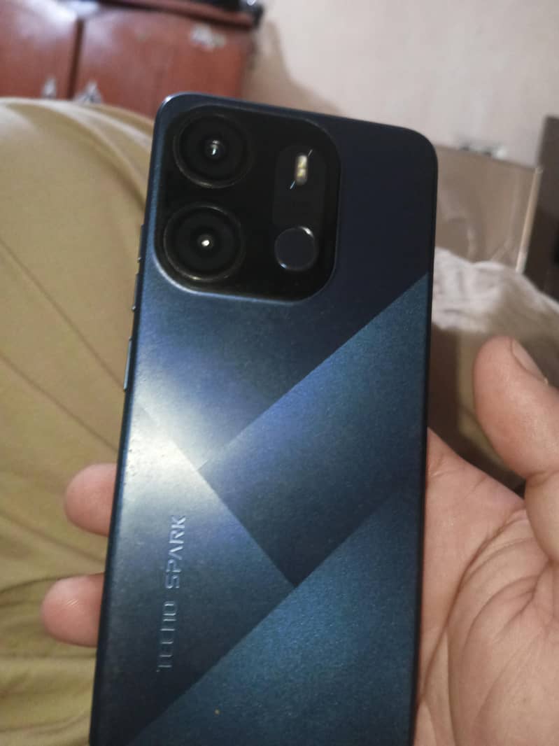 Tecno Spark Go 2