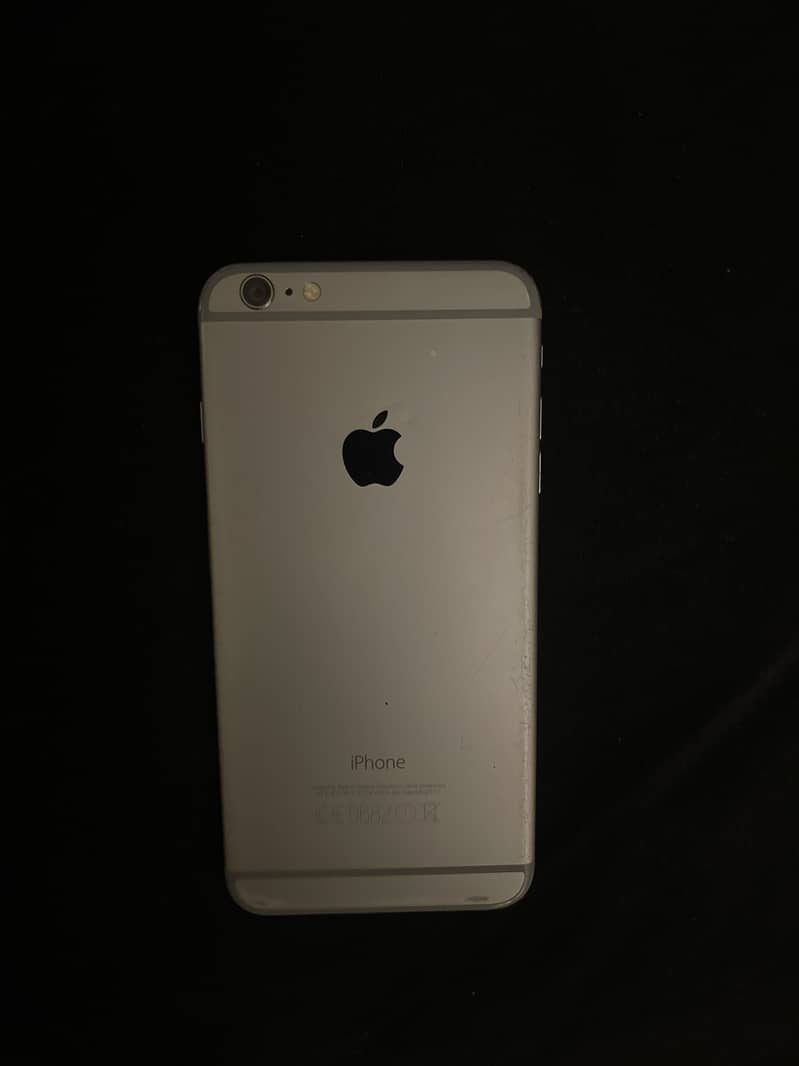 Apple iPhone 6 Plus 0