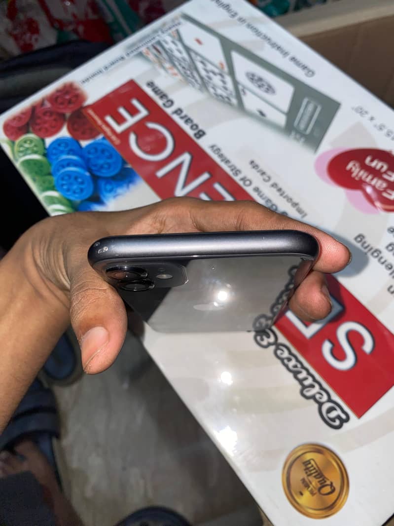 Apple iPhone 11 6