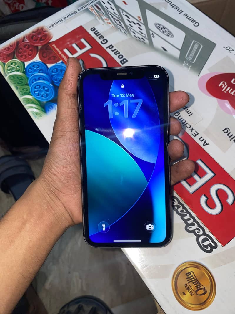 Apple iPhone 11 7