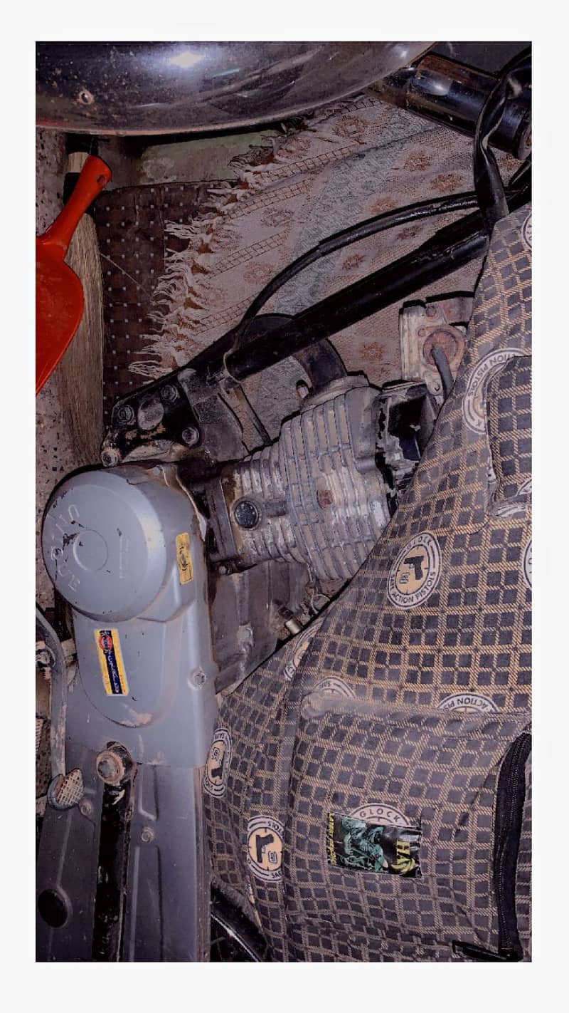 Unique 125 0