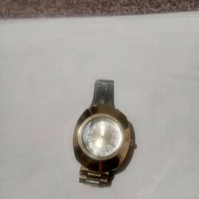 vintage Radio Style gold watch ⌚man. wrist watch staylish wach