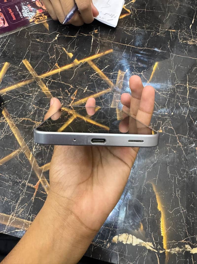 samsung A17 8/256 1