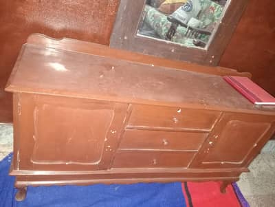 dressing table