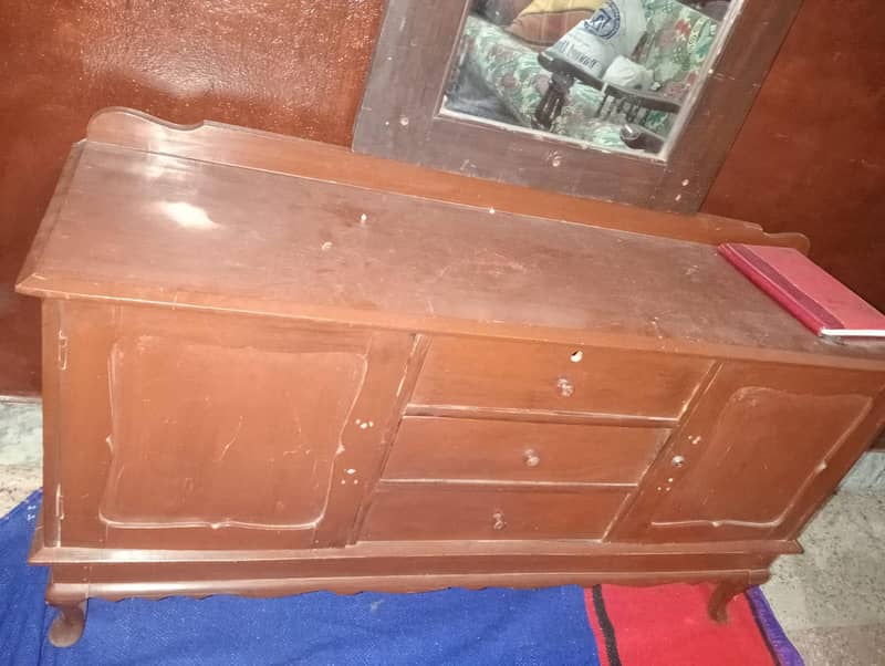 dressing table 0
