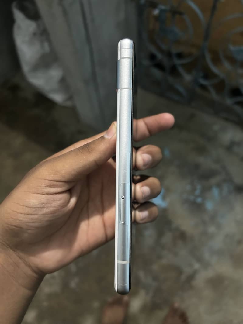 Google Pixel 7a 1