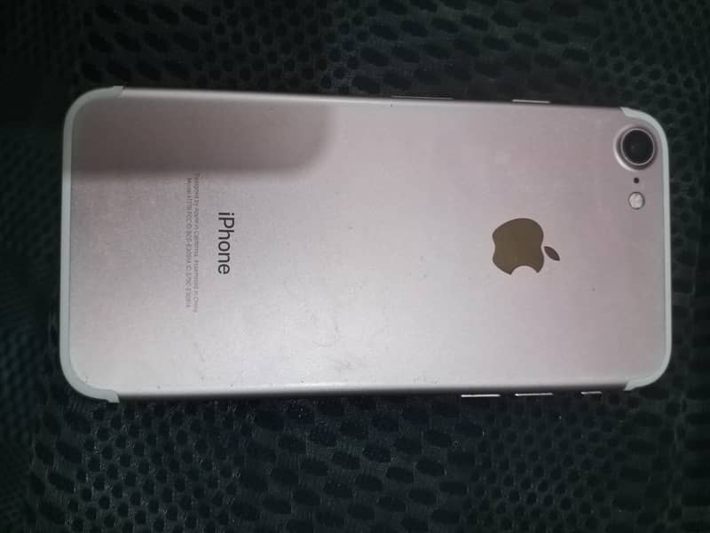 Apple iPhone 7 5