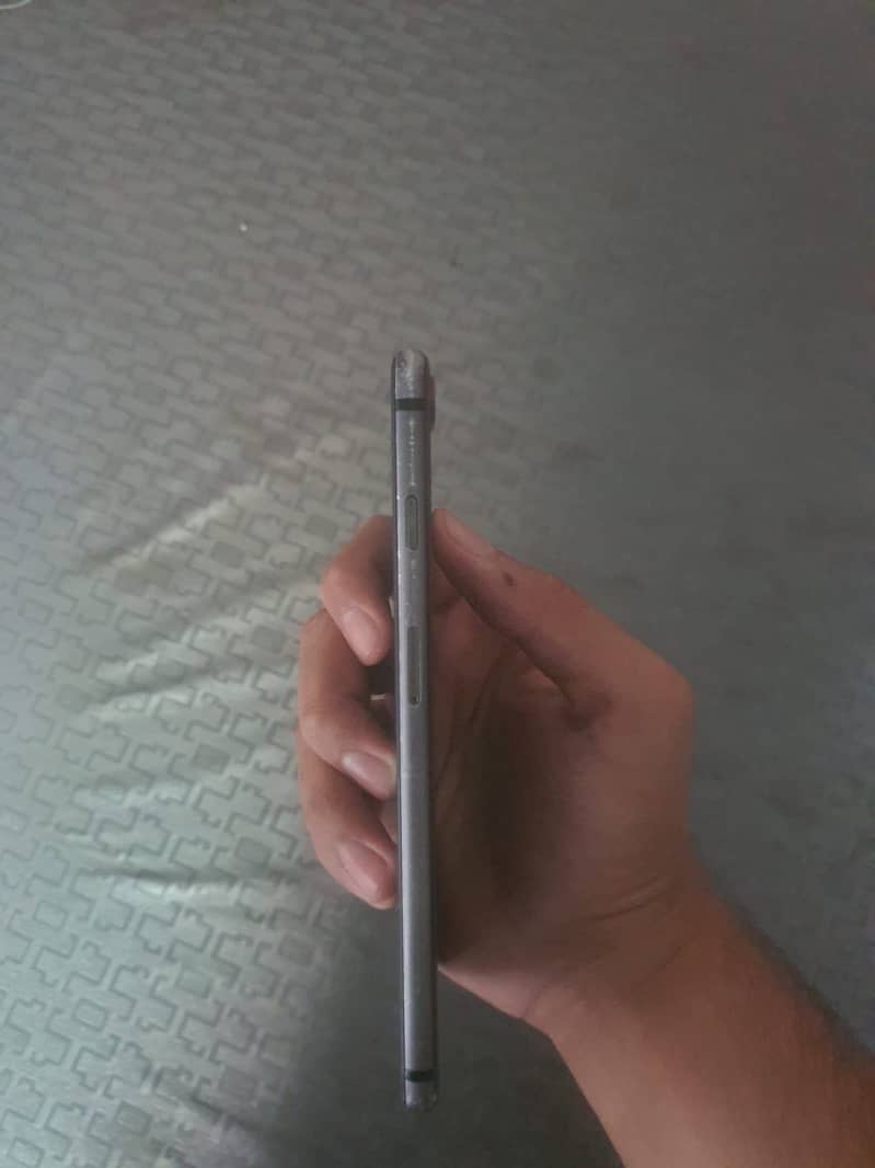 Apple iPhone 8 Plus Contact on WhatsApp. 3244799027 2