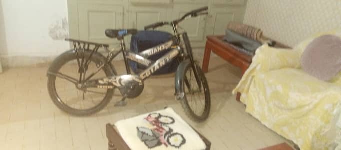 Giant road cycle very good and great condition