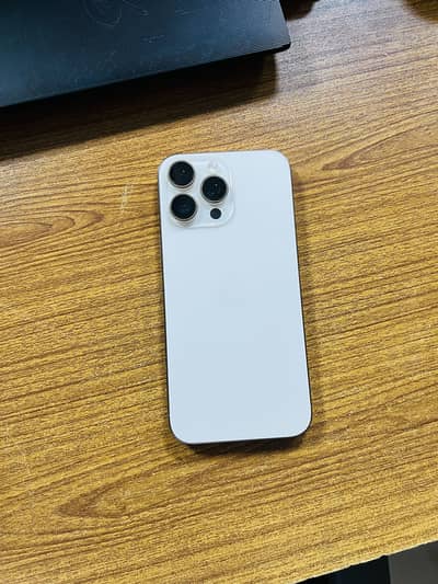 Apple iPhone 16 Pro Max JV