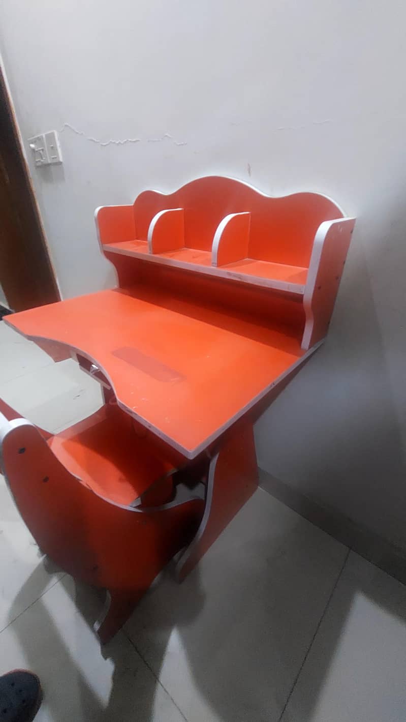 Kids study table 1
