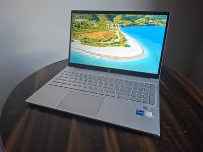 HP Pavilion 15 | i7 11th Gen (i7 - 1165G7) | 8 GB | 512 GB | 15"