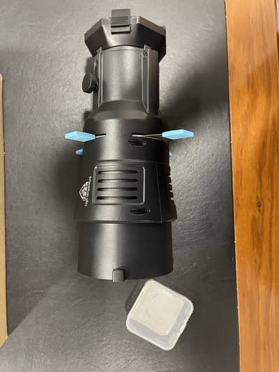ZSYB YG-90 Spotlight Projector