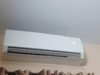 gree ac in new condition