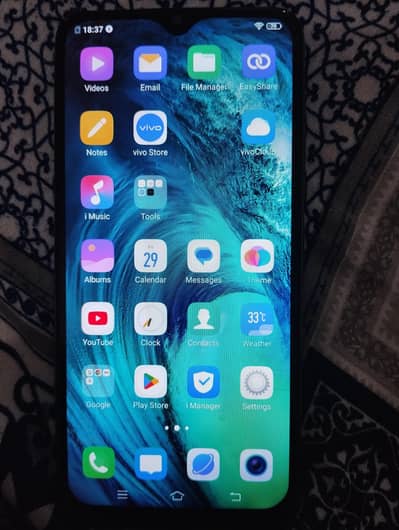 Mobile Vivo s1, 8GB, 256GB,16MP Front, 32MP Back