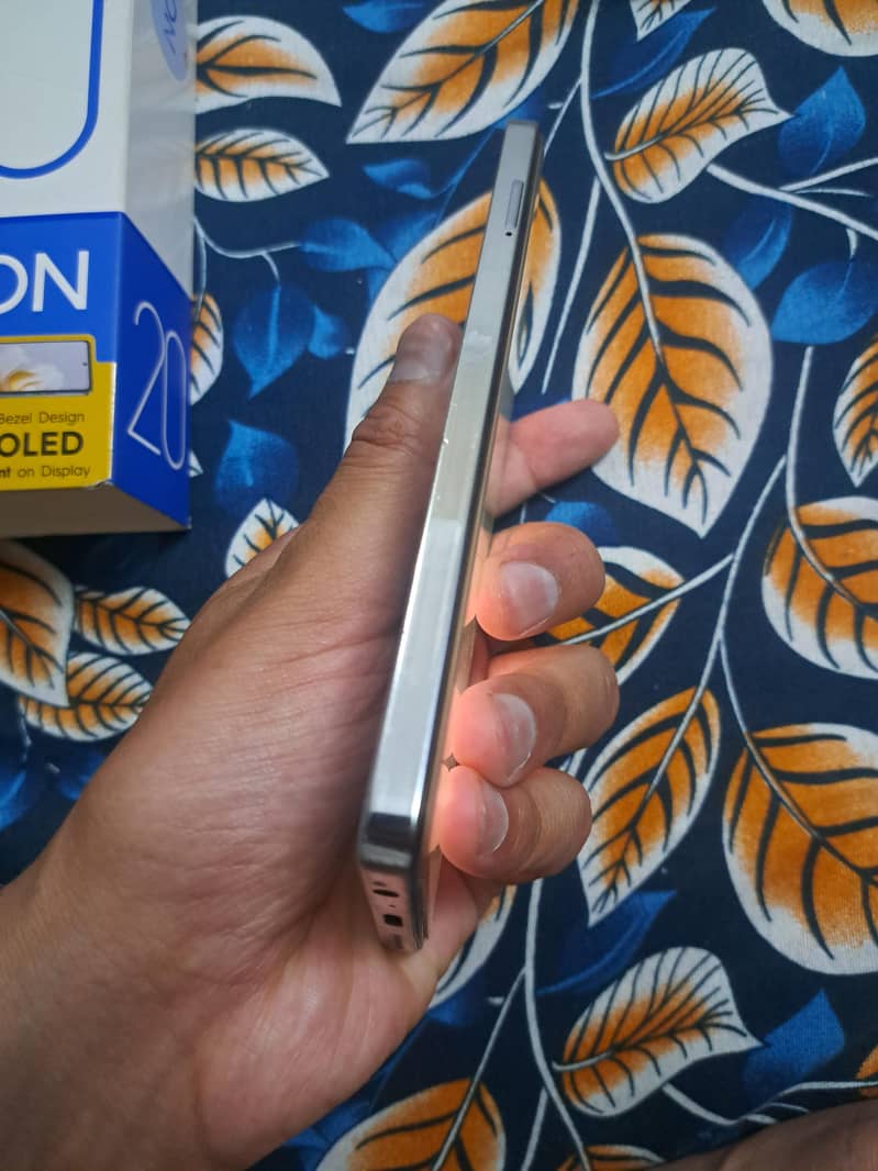 Tecno CAMON 20 3