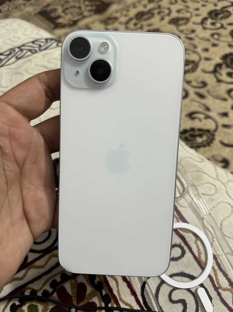 Apple iPhone 15 plus 1