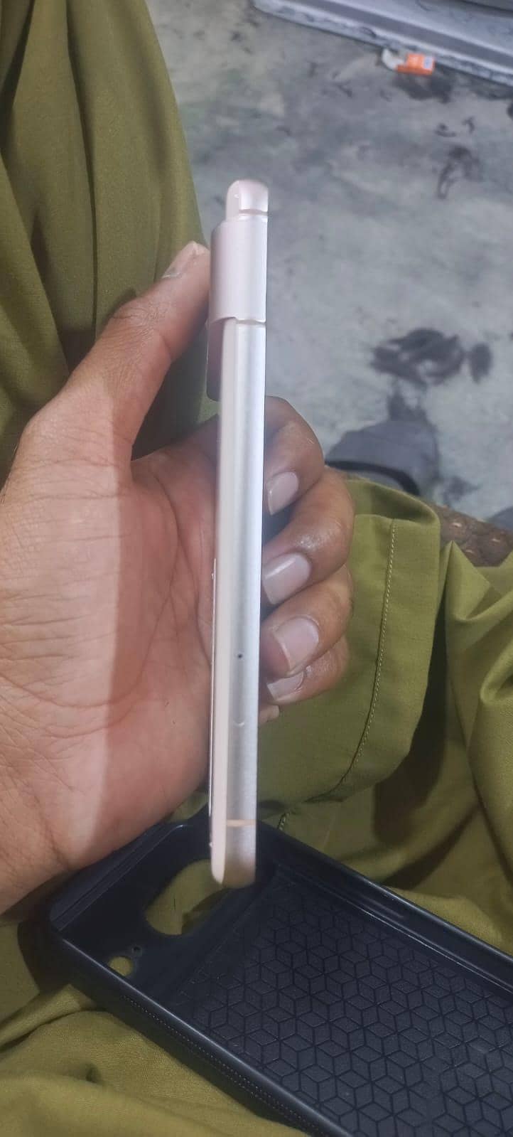 Google Pixel 8 2