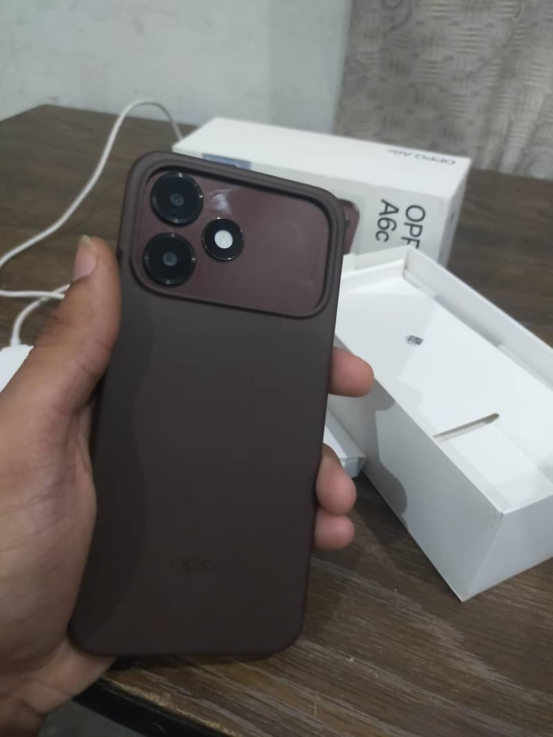 OPPO A6c 3