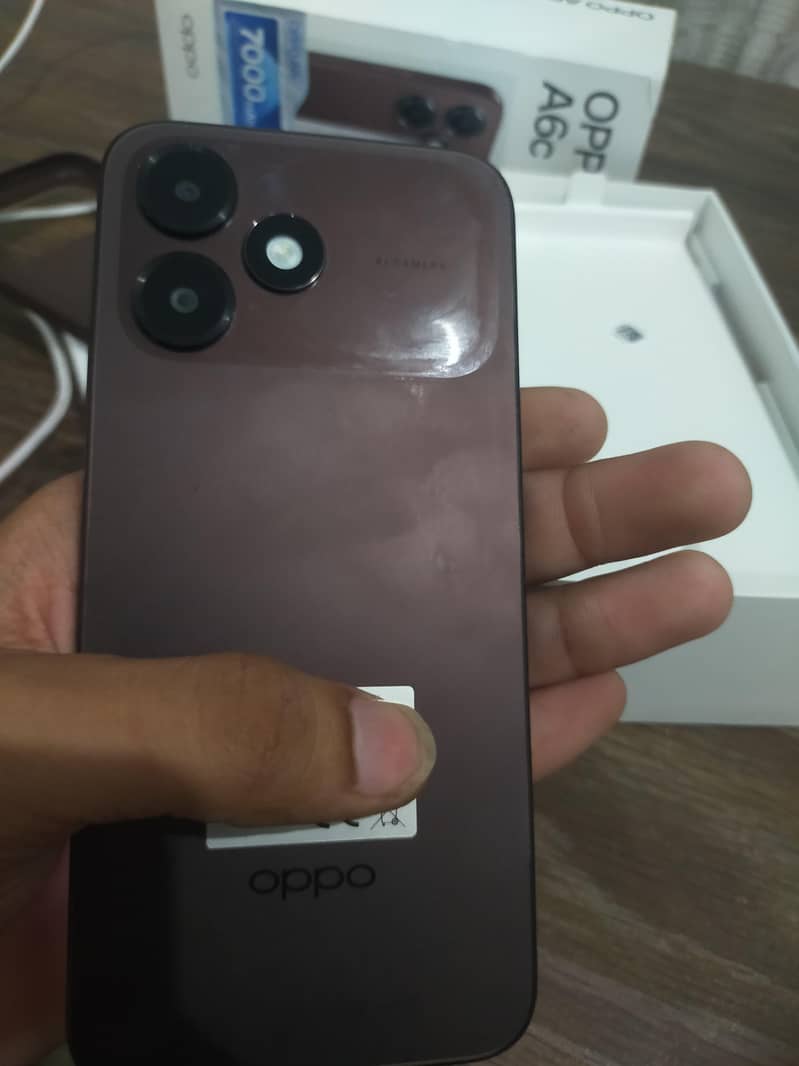 OPPO A6c 4