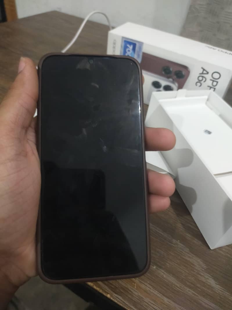 OPPO A6c 5
