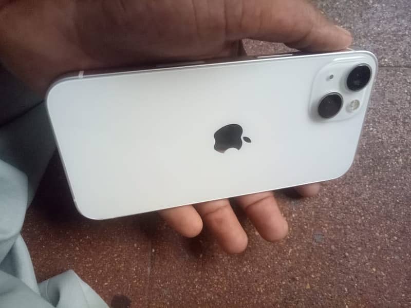 Apple iPhone 13 1