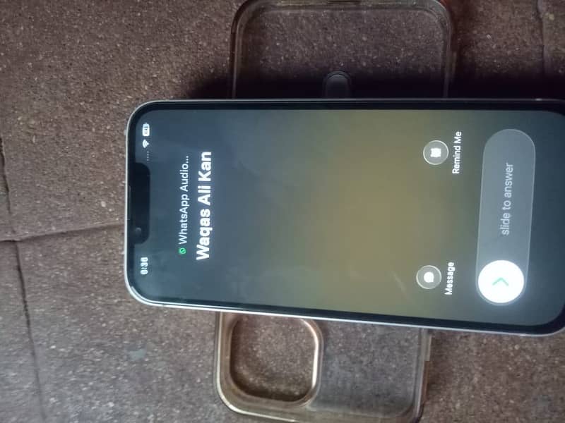 Apple iPhone 13 2