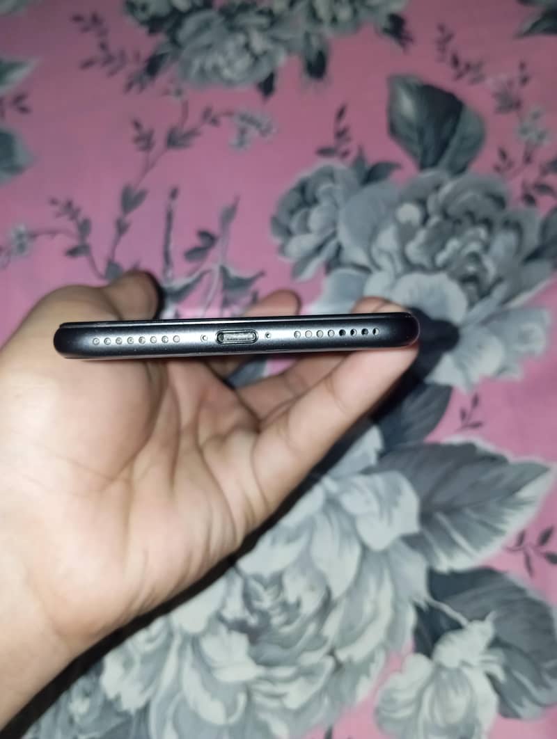 iPhone 8 plus 3