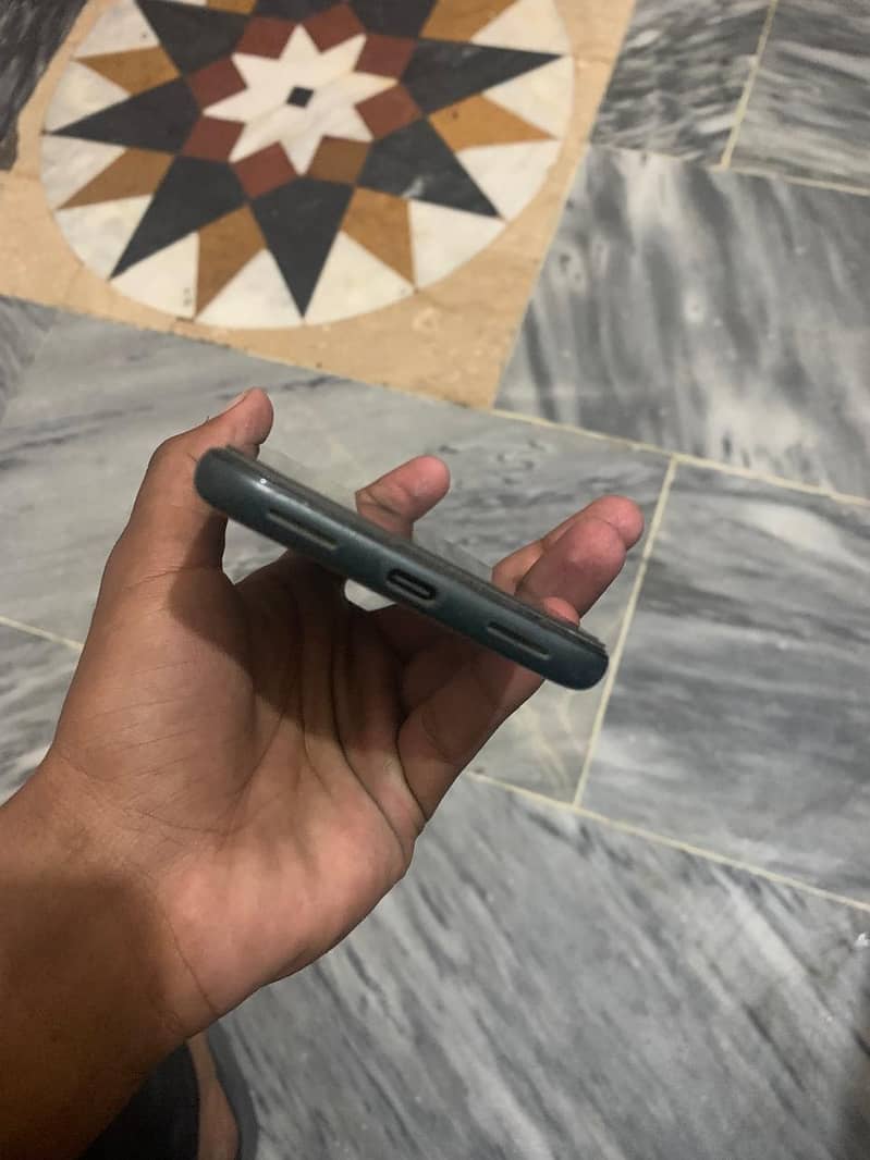 Google Pixel 5a 4
