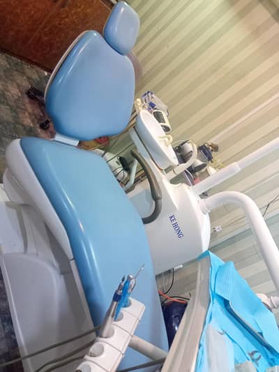 Male Dental Surgeon Required