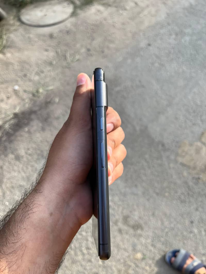 Google Pixel 7 4
