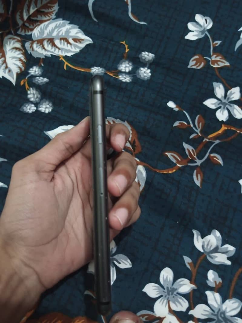 Apple iPhone 8 2