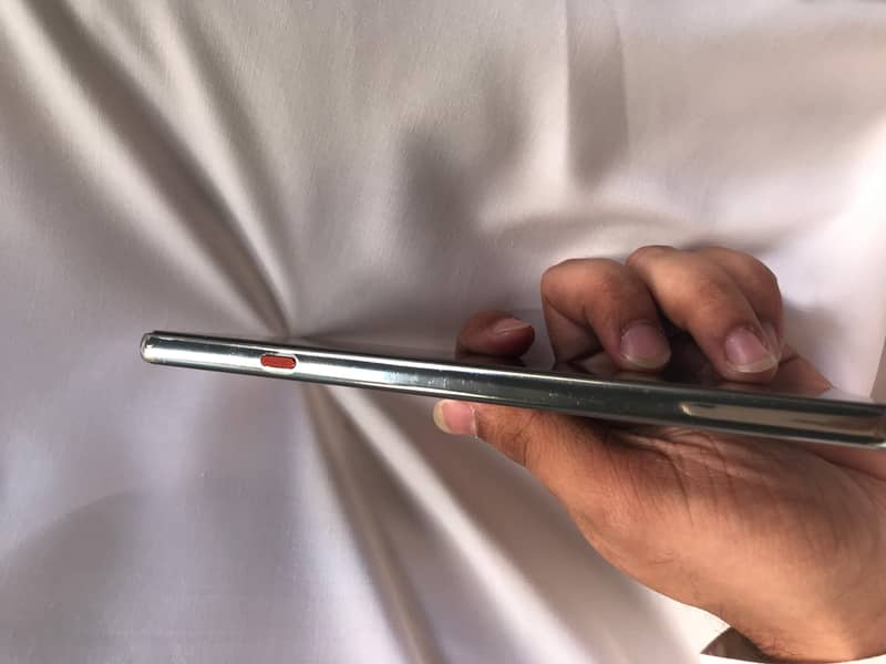 Tecno CAMON 40 1