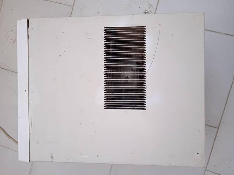 WINDOW AC 1