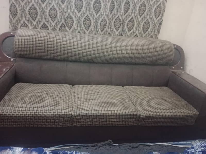3 seater sofa 1
