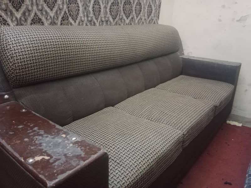 3 seater sofa 4