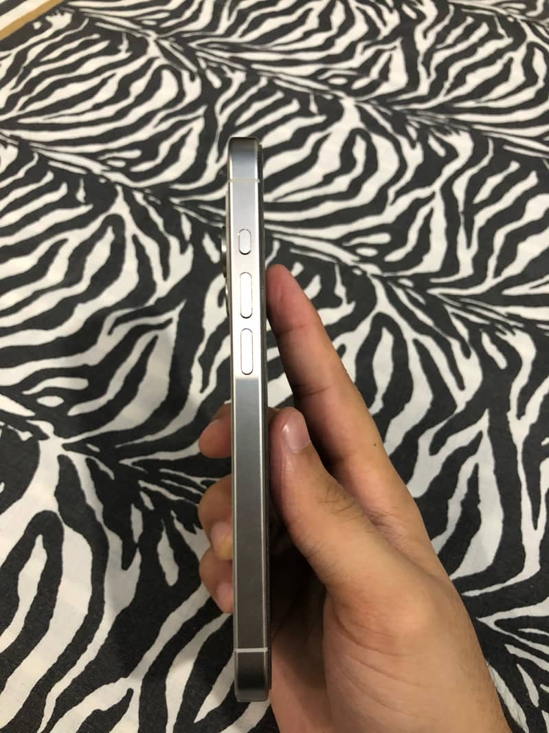 Iphone 15 pro 5